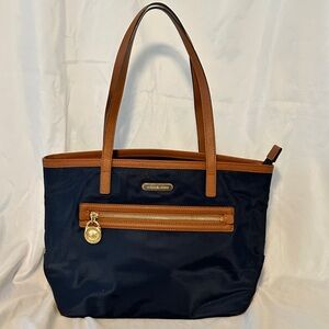 Michael Kors Kempton Medium Tote